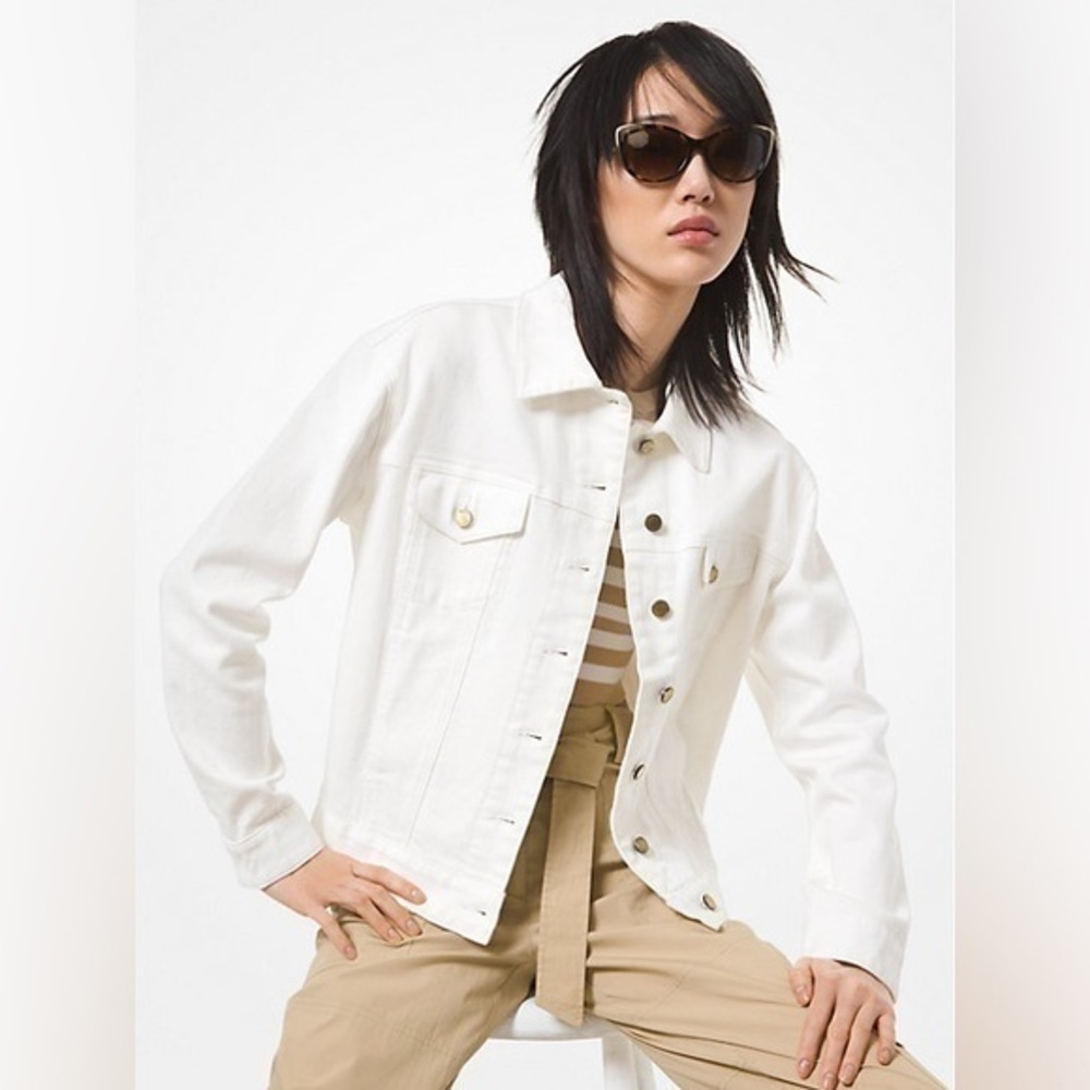 NWOT MICHAEL KORS White & Silver Buttons Denim Shrunken Boyfriend Jacket Sz M